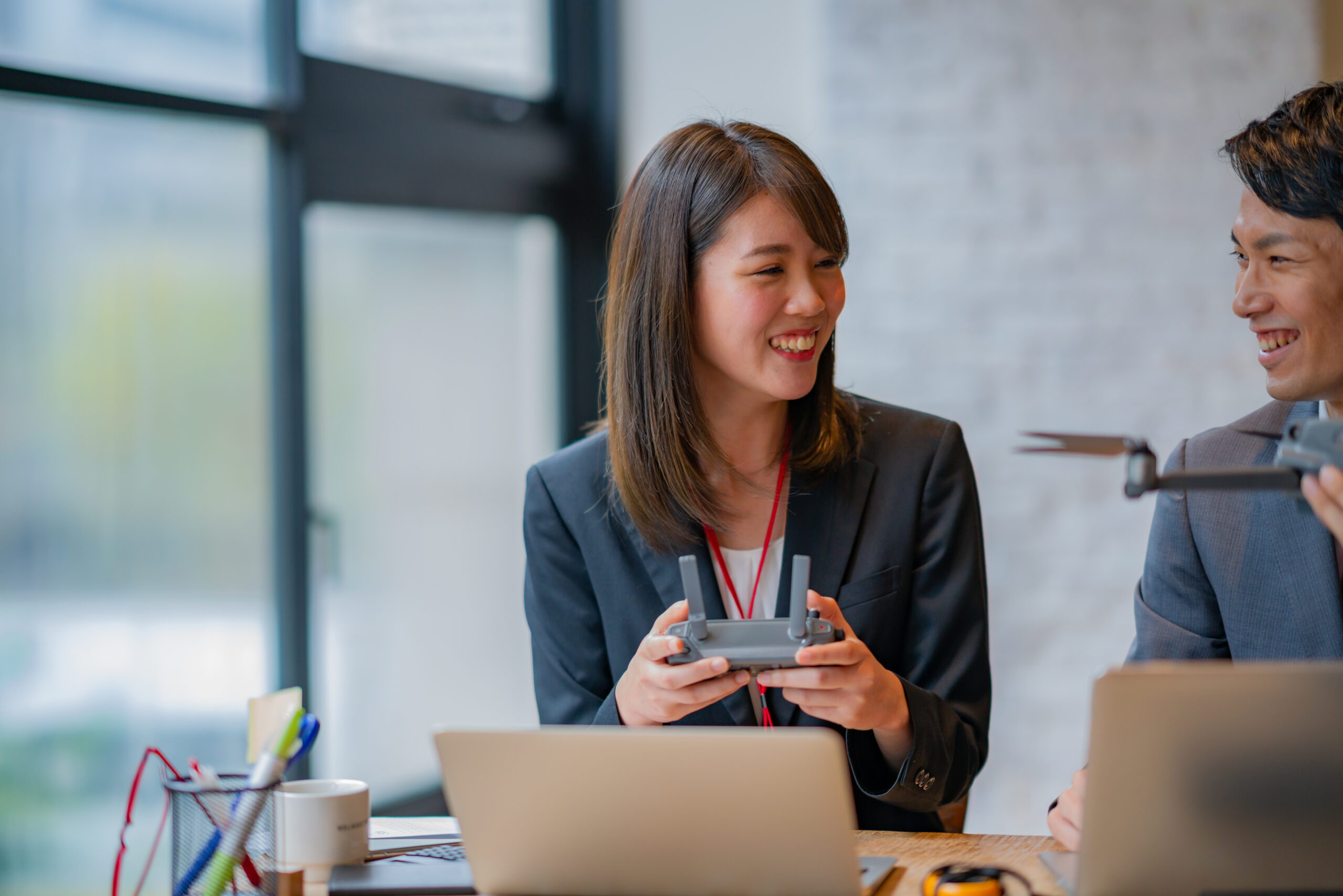 ドローン研修を受ける人