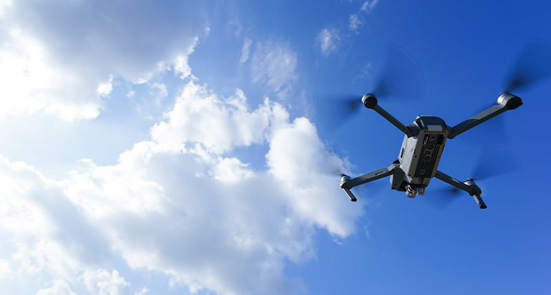 飛び立ったドローン